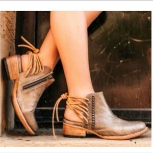Stylish Tan Ankle Boots Freebird